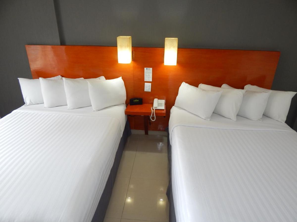 Hotel Gran Minatitlan Plaza Buitenkant foto