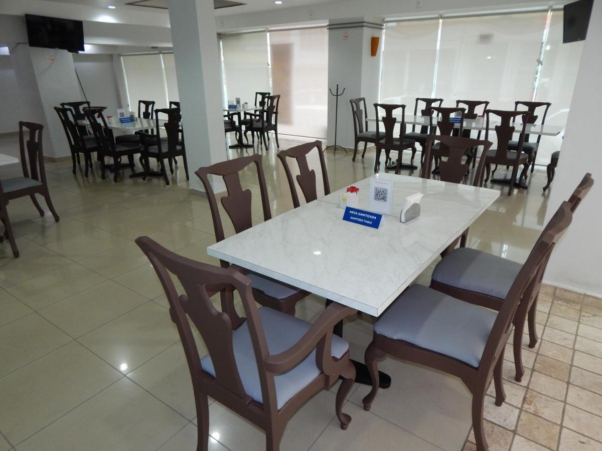 Hotel Gran Minatitlan Plaza Buitenkant foto