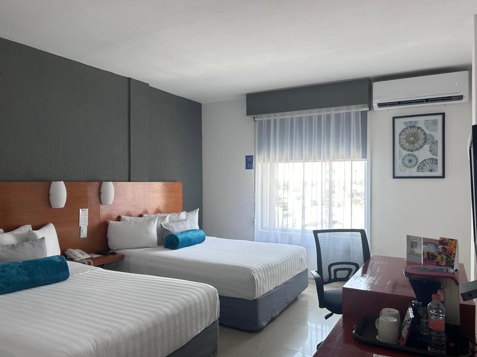Hotel Gran Minatitlan Plaza Buitenkant foto