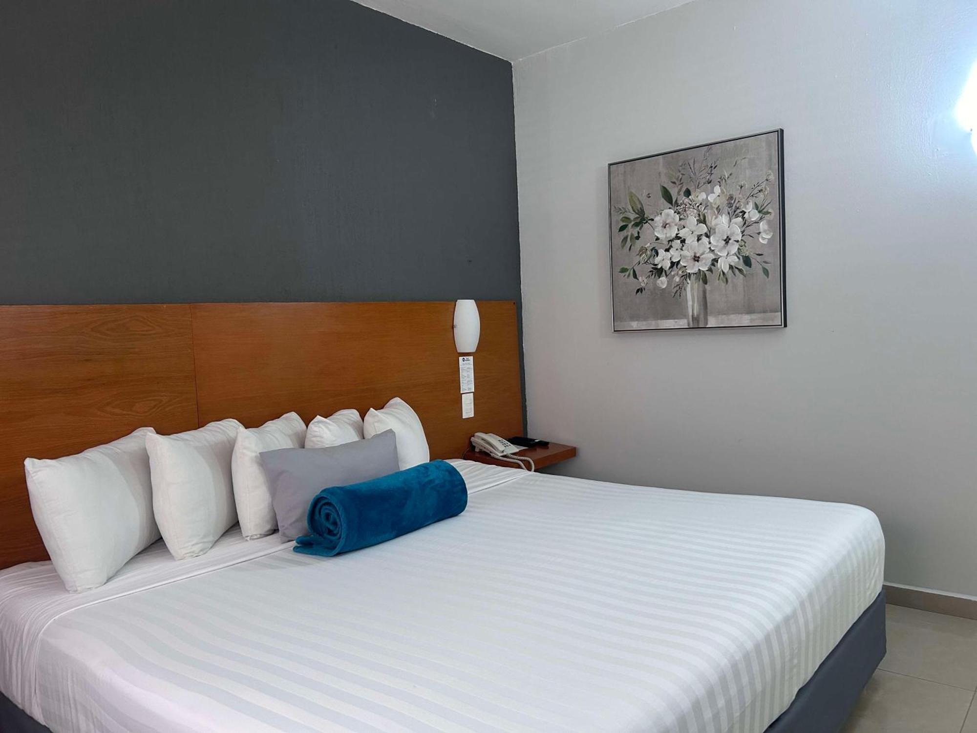 Hotel Gran Minatitlan Plaza Buitenkant foto